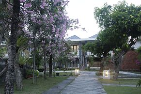 Alit Beach Resort and Villas
