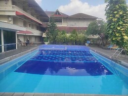 Hotel GRAND ROSELA Yogyakarta