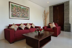 Royal Nyanyi Villa