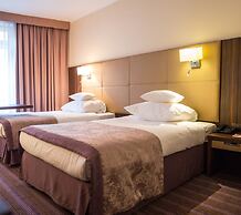 DeSilva Premium Opole