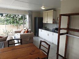 Amakaya Backpackers Travelers Accommodation