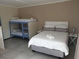 Amakaya Backpackers Travelers Accommodation