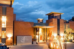 Fusion Boutique Hotel