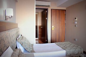 Hotel Büyük Paris