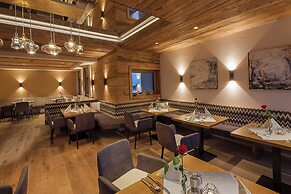 Alpine Lifestyle Berghotel Madlener