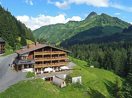 Alpine Lifestyle Berghotel Madlener