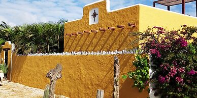 Dive Hut - Boutique Apartments
