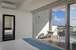 Suites Malecon Cancun