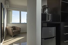 Suites Malecon Cancun
