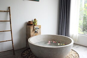 Chez Moi Suite and Spa