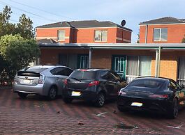 Carnegie Motor Inn