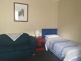 Carnegie Motor Inn