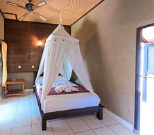 Suka Sari Cottages