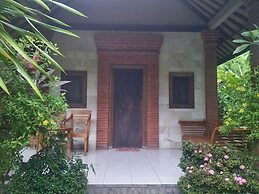Suka Sari Cottages