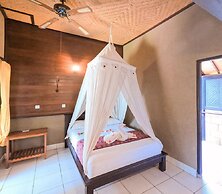 Suka Sari Cottages