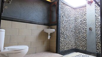 Suka Sari Cottages