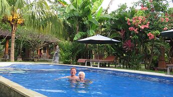 Suka Sari Cottages