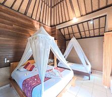 Suka Sari Cottages