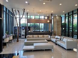 Sims Hotel