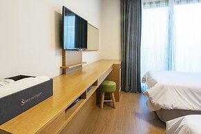 Sims Hotel