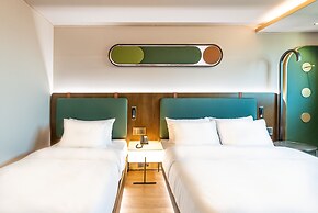 L&L Central Hotel