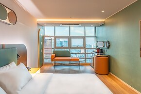 L&L Central Hotel