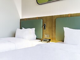 L&L Central Hotel