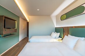 L&L Central Hotel