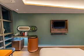 L&L Central Hotel