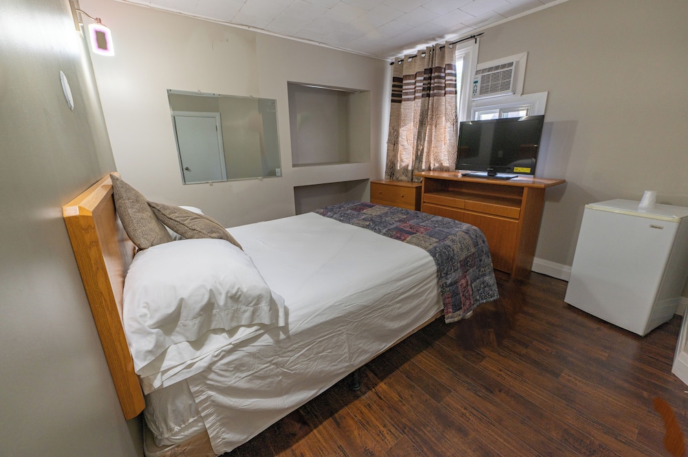 Sauble Beach Lodge