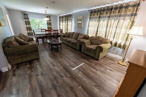 Sauble Beach Lodge