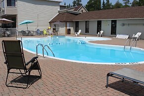 Sauble Beach Lodge