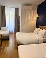 Hotel De La Mer