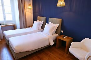 Hotel De La Mer