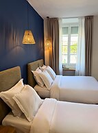 Hotel De La Mer