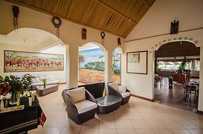 Sentrim Mara Game Lodge