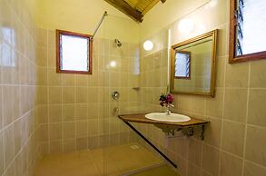 Sentrim Mara Game Lodge