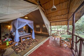 Sentrim Mara Game Lodge