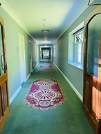 Twin Trees Hotel