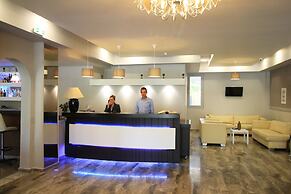 Silver Bay Hotel