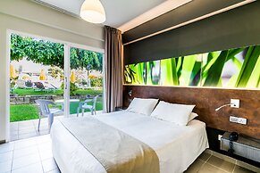 Mayfair Gardens