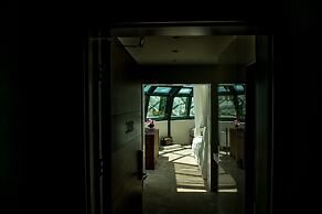 Hotel Hedonic