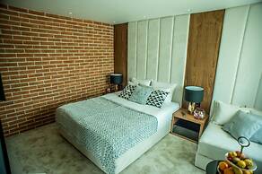 Hotel Hedonic