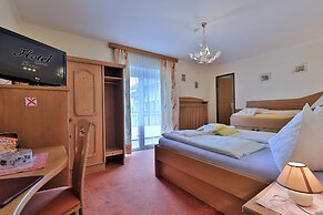 Hotel Garni Zerza