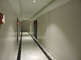 The Blanket Hotel