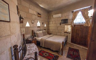 Maccan Cave Hotel