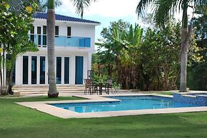 Manati World Point Inn