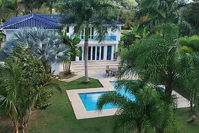Manati World Point Inn
