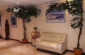 Paradise Inn