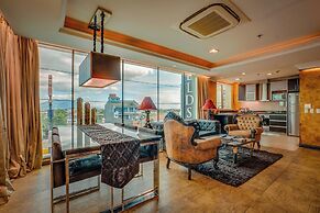 Fields Plaza Hotel